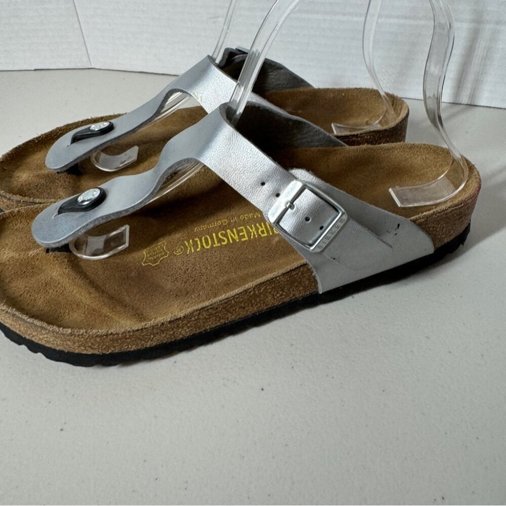 Birkenstock Gizeh Silver Metallic Sandals  Women’s Comfort Summer Shoes Size 40 - Picture 11 of 15